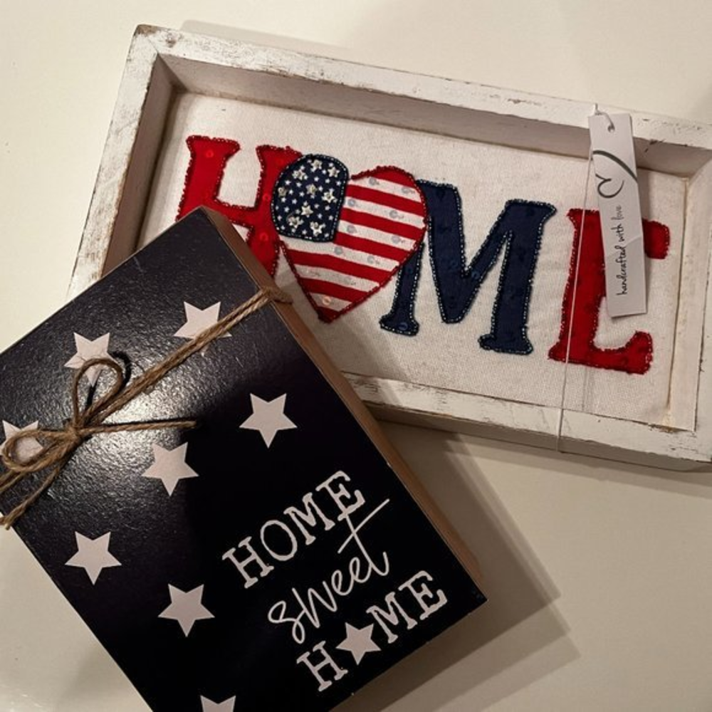Patriotic Home Decor (Set of 2) / new)